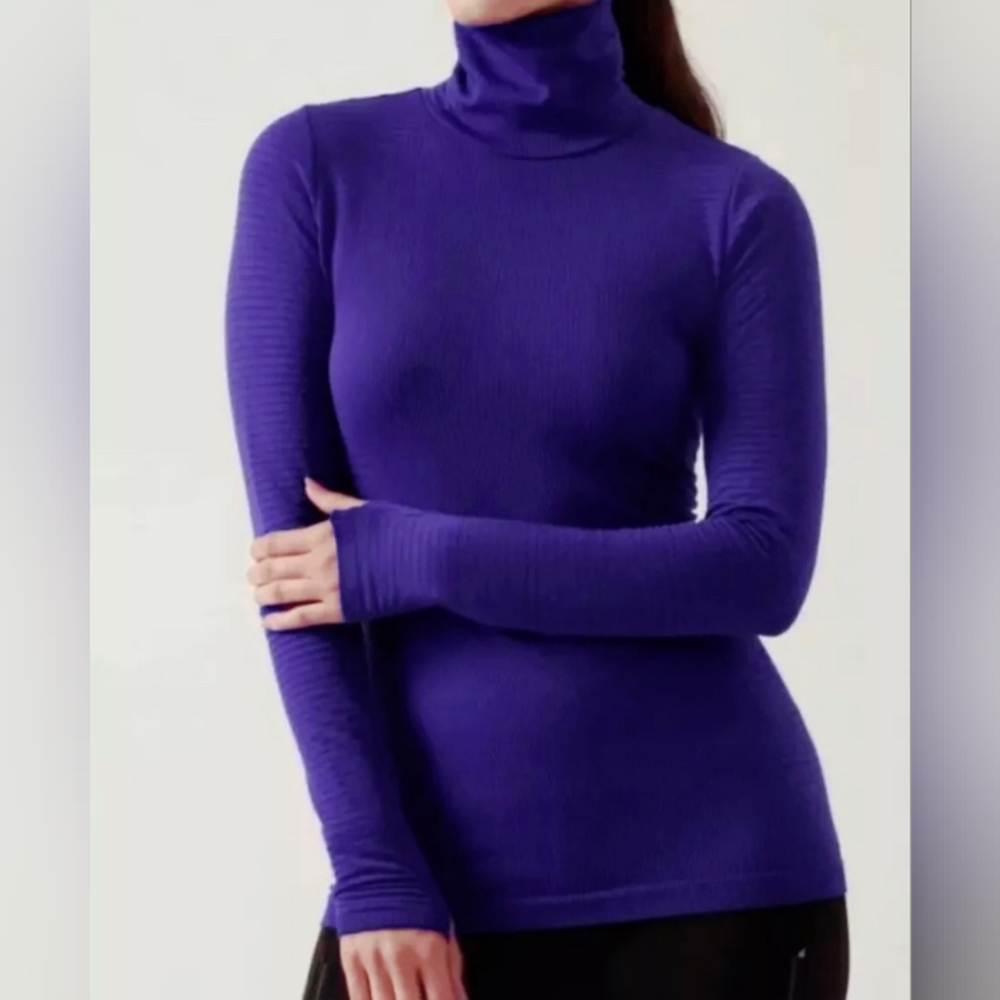 Athleta Royal Blue Flurry Blizzard Rib Seamless Turtleneck Size Medium Outdoor